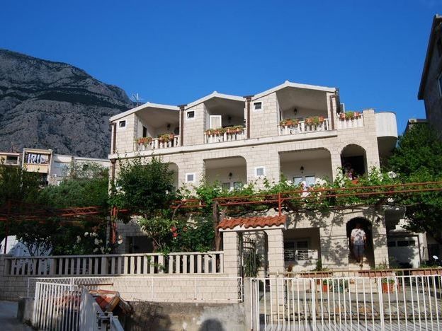 Villa Rosso 3*