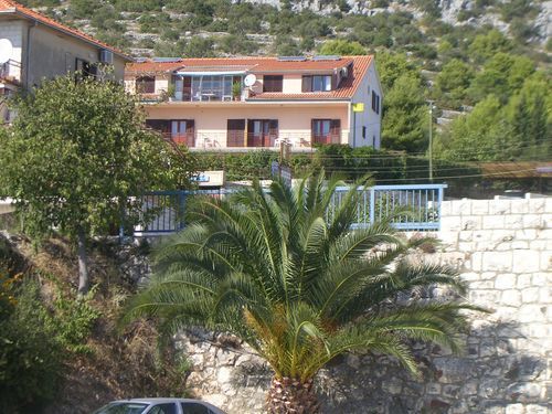 Villa Sarah 2*