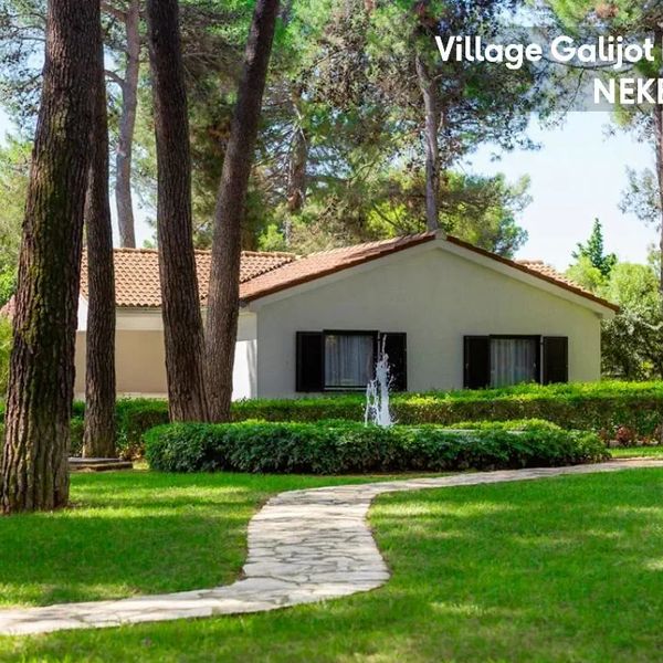 Village Galijot Plava Laguna