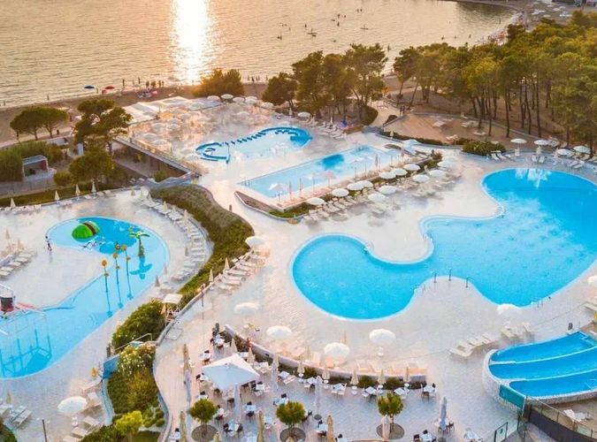 Zaton Holiday Resort Apartments