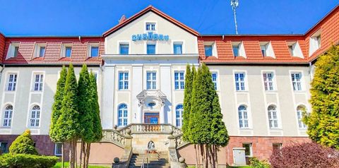 budynek główny, obiekt