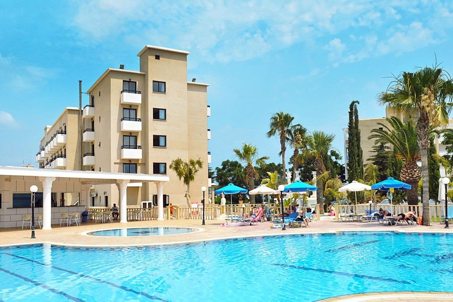 obiekt, pool bar