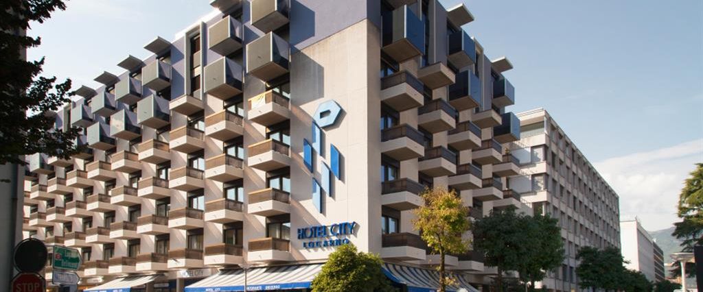 obiekt, budynek główny