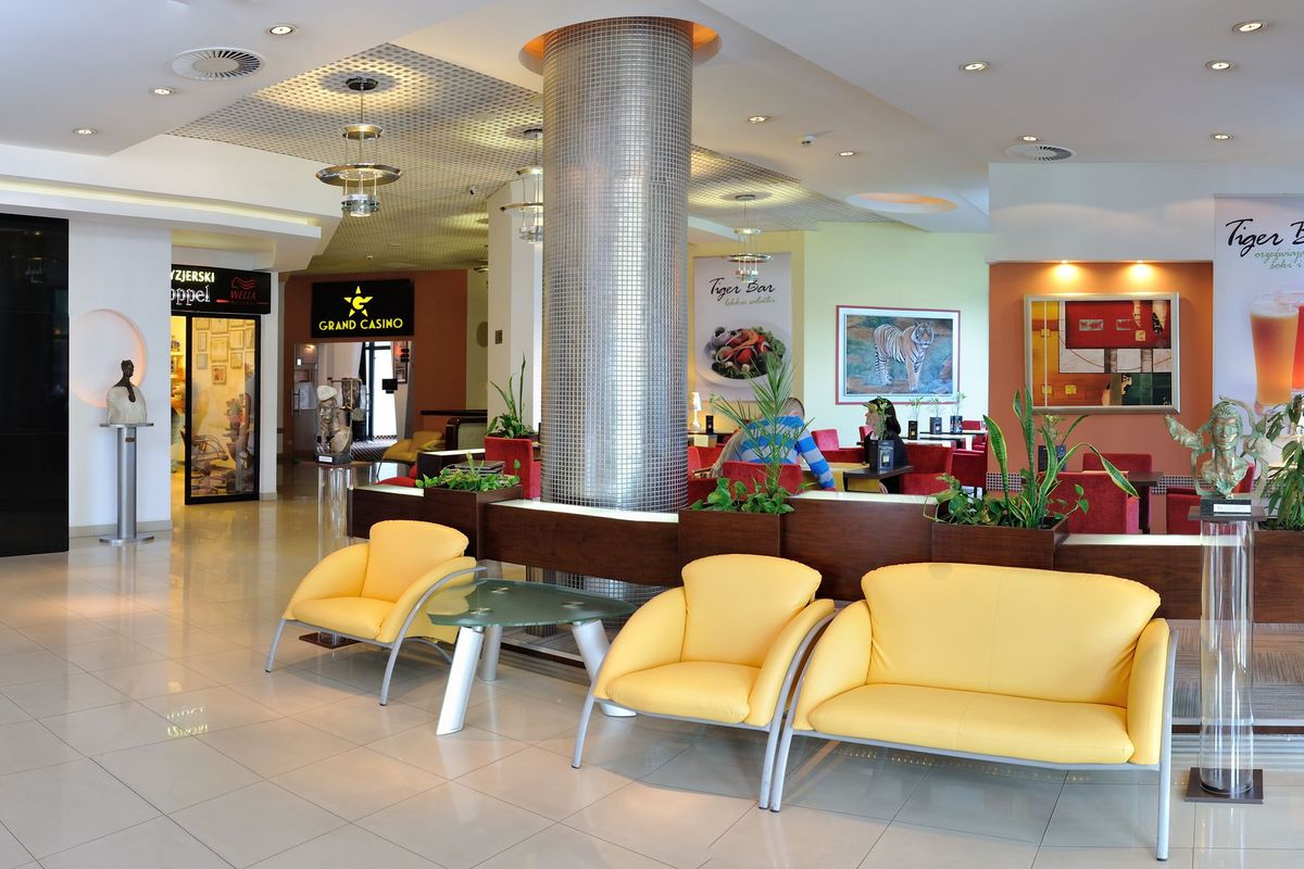 restauracja, obiekt, recepcja / lobby