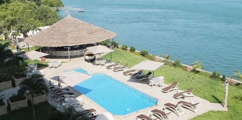 teren hotelu, pool bar, basen