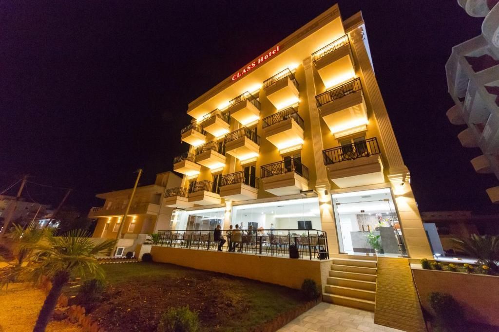 obiekt, budynek główny, teren hotelu