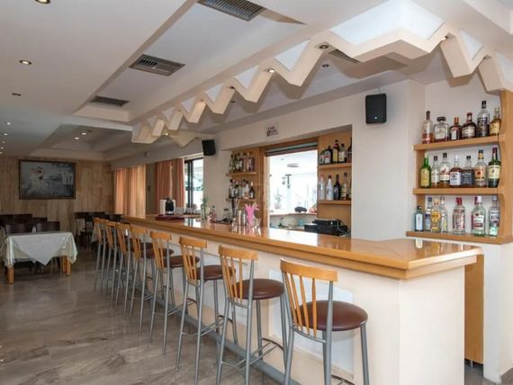 lobby bar
