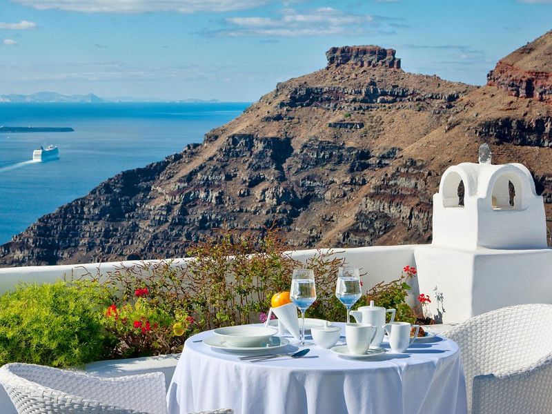 Cliff Side Suites