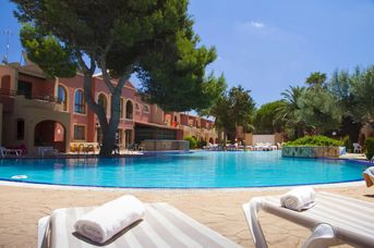 Club Andria Apartments
