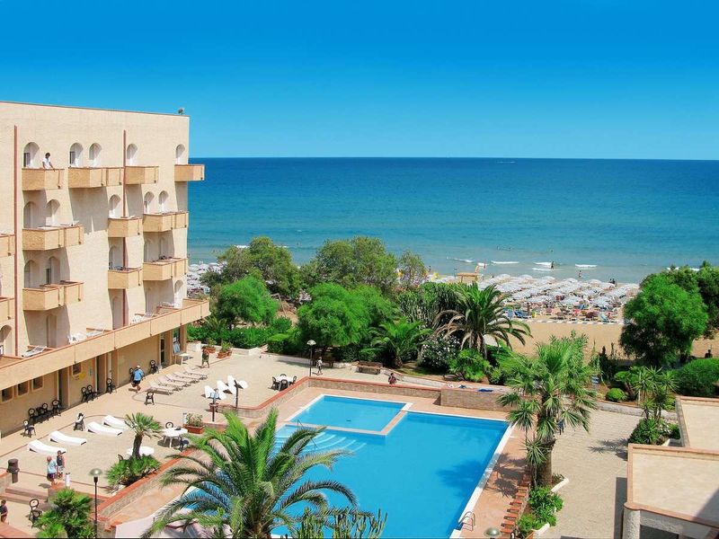 Club Eloro