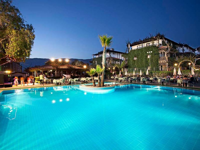Club Hotel Titan