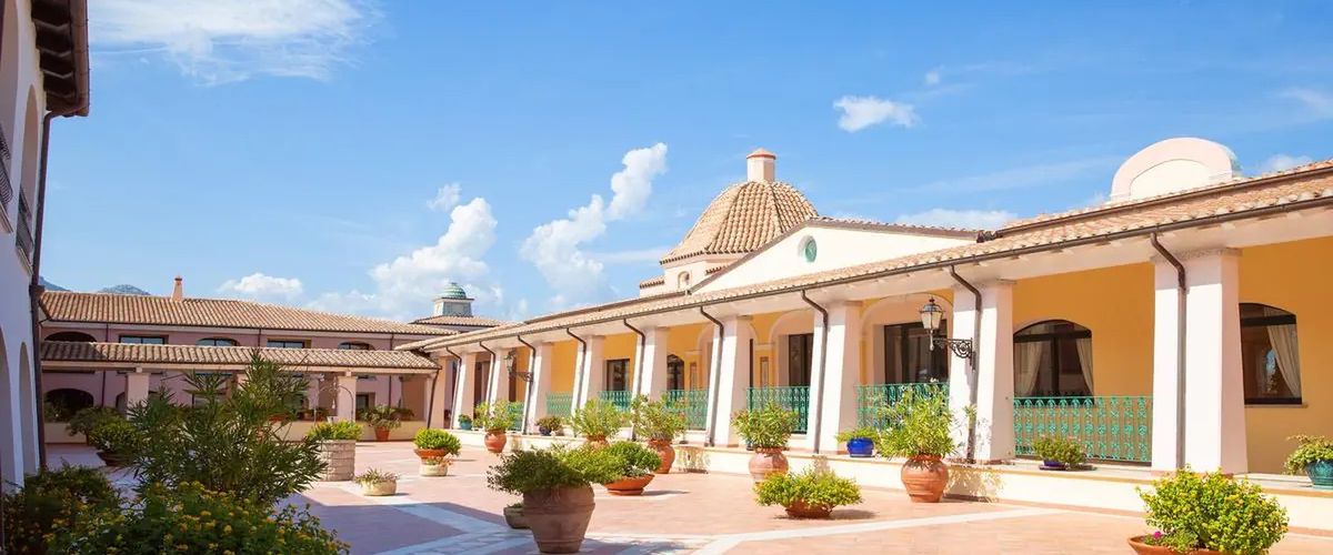 teren hotelu, obiekt