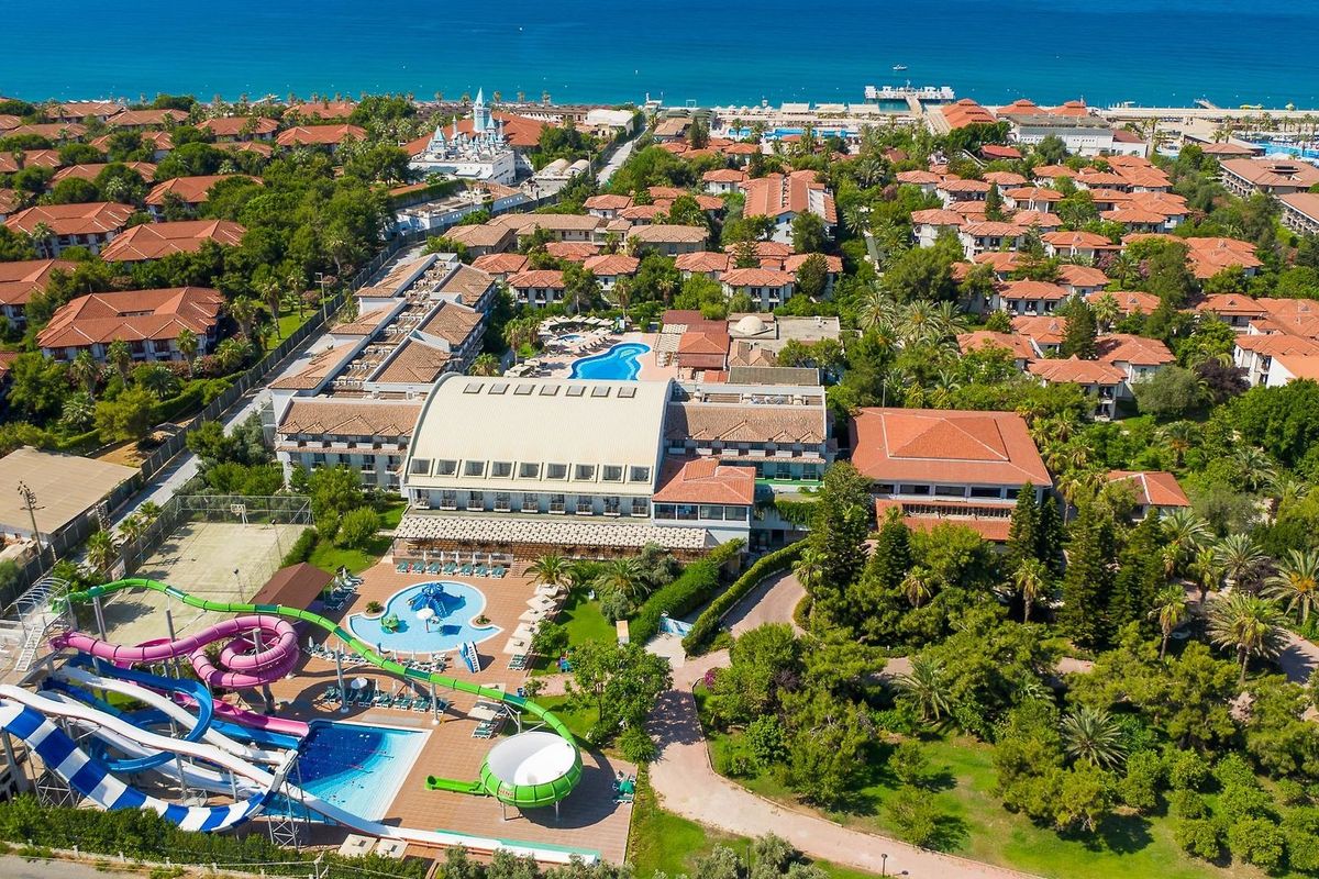 obiekt, teren hotelu, aquapark