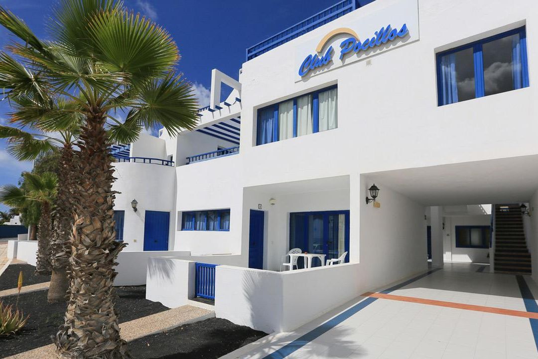 budynek główny, teren hotelu