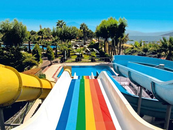 basen, aquapark, zjeżdżalnia