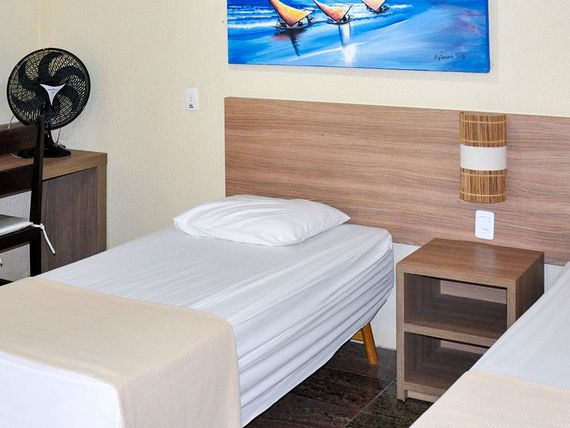 Coliseum Beach 4*