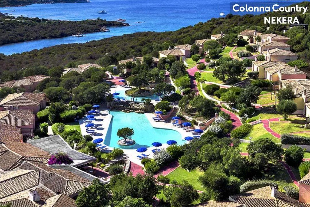 obiekt, teren hotelu, basen