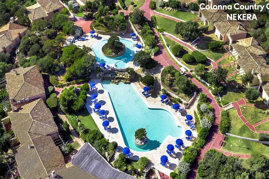 obiekt, teren hotelu, basen