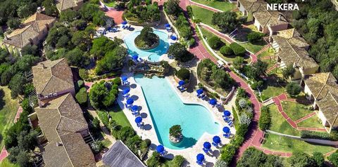 obiekt, teren hotelu, basen