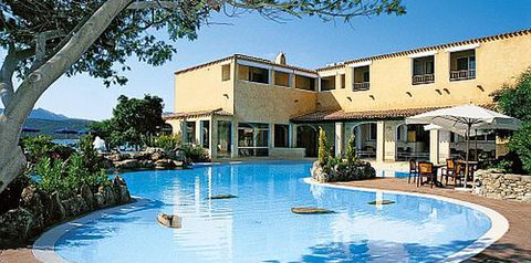 teren hotelu, obiekt, basen