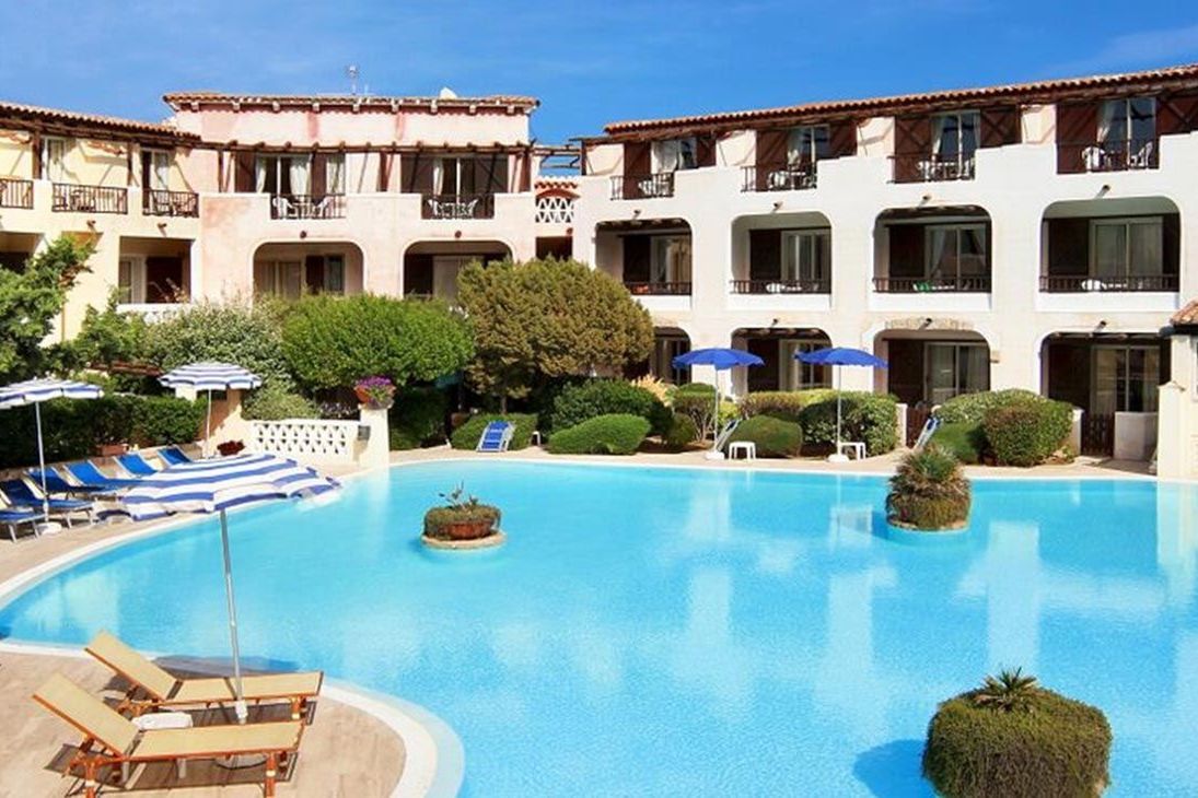 obiekt, teren hotelu