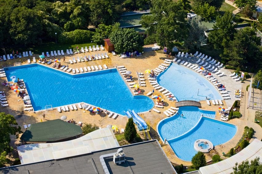 basen, zjeżdżalnia