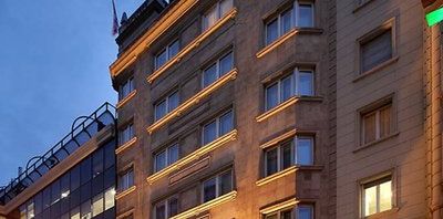 budynek główny, teren hotelu