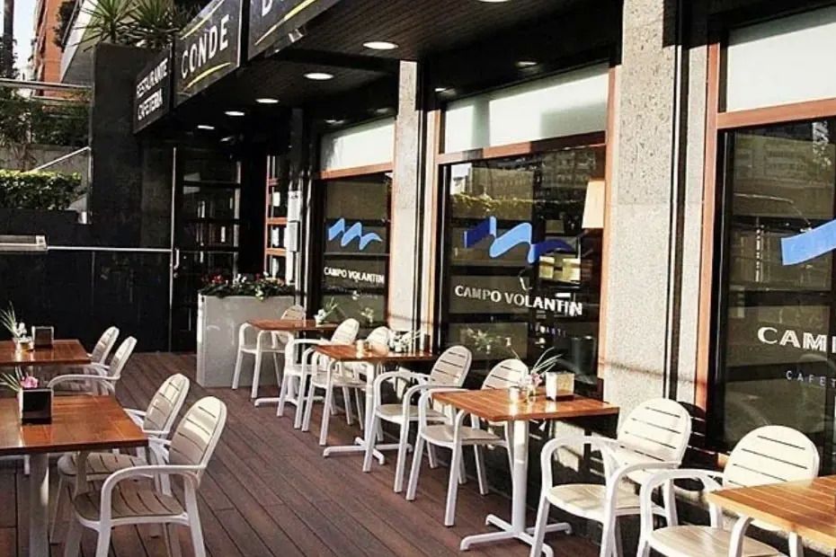 restauracja, teren hotelu