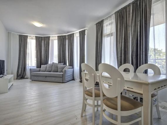 Continental Apartments 4*