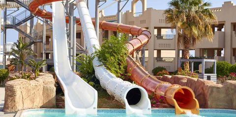 basen, aquapark, zjeżdżalnia