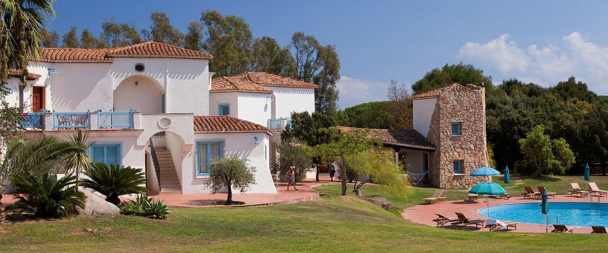 teren hotelu, basen, obiekt