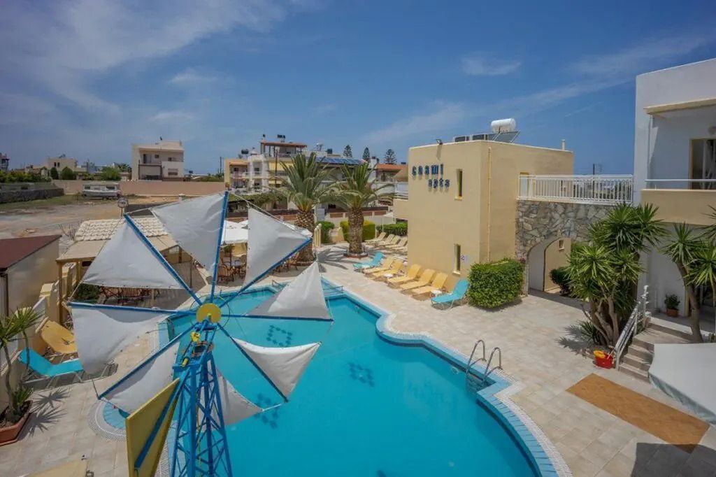 obiekt, teren hotelu, basen