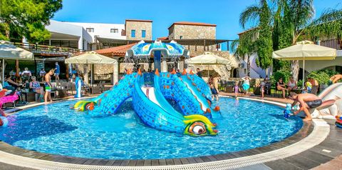 basen, zjeżdżalnia