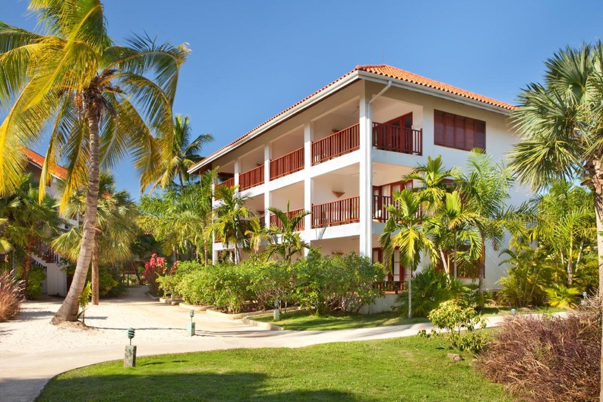 obiekt, teren hotelu