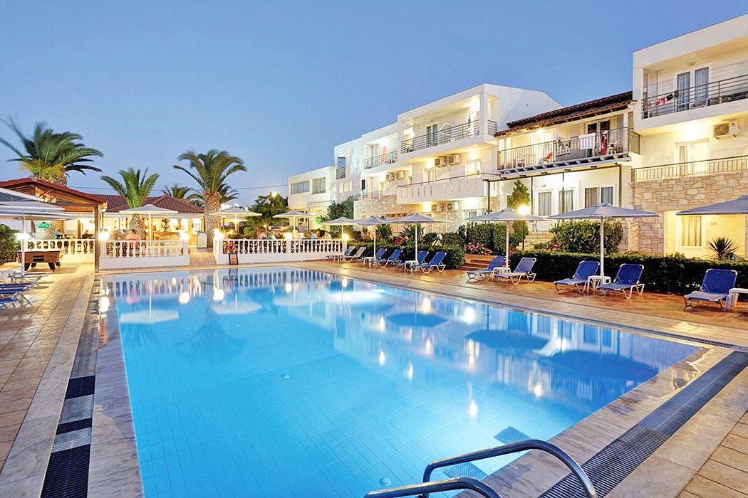 teren hotelu, basen