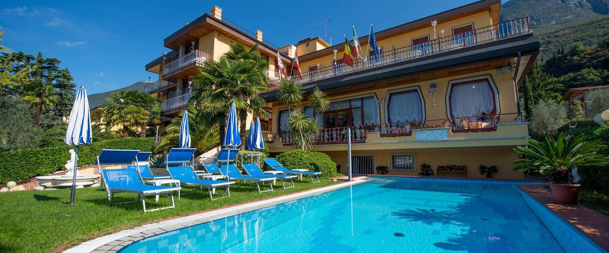 góry, teren hotelu, basen