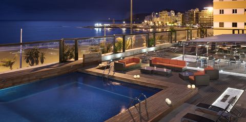 teren hotelu, basen, plaża