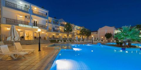 teren hotelu, basen, obiekt