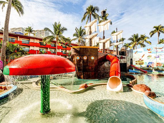 aquapark, zjeżdżalnia, brodzik