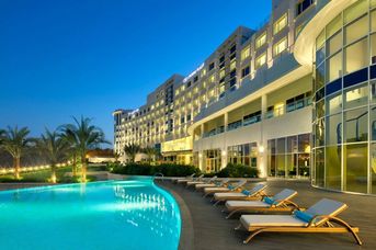 Crowne Plaza Muscat OCEC