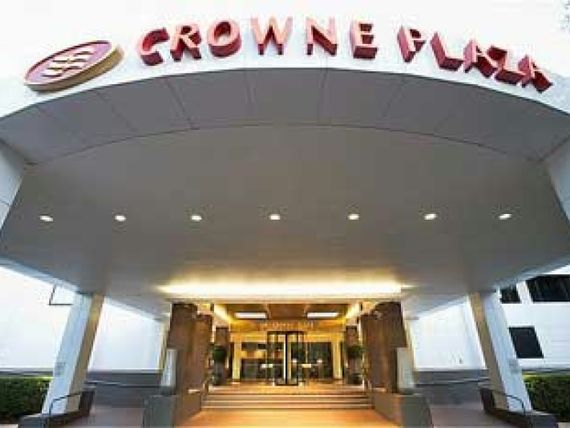 Crowne Plaza 4*