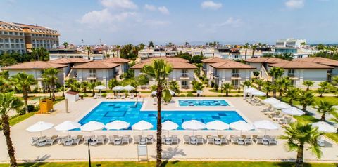 obiekt, teren hotelu, basen