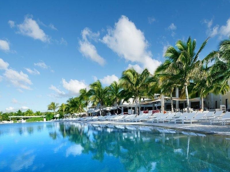 Papagayo Beach Resort