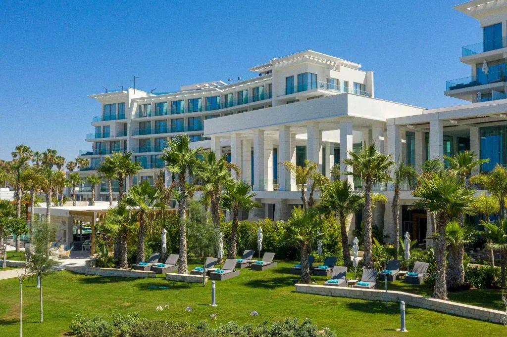 Amavi - teren hotelu