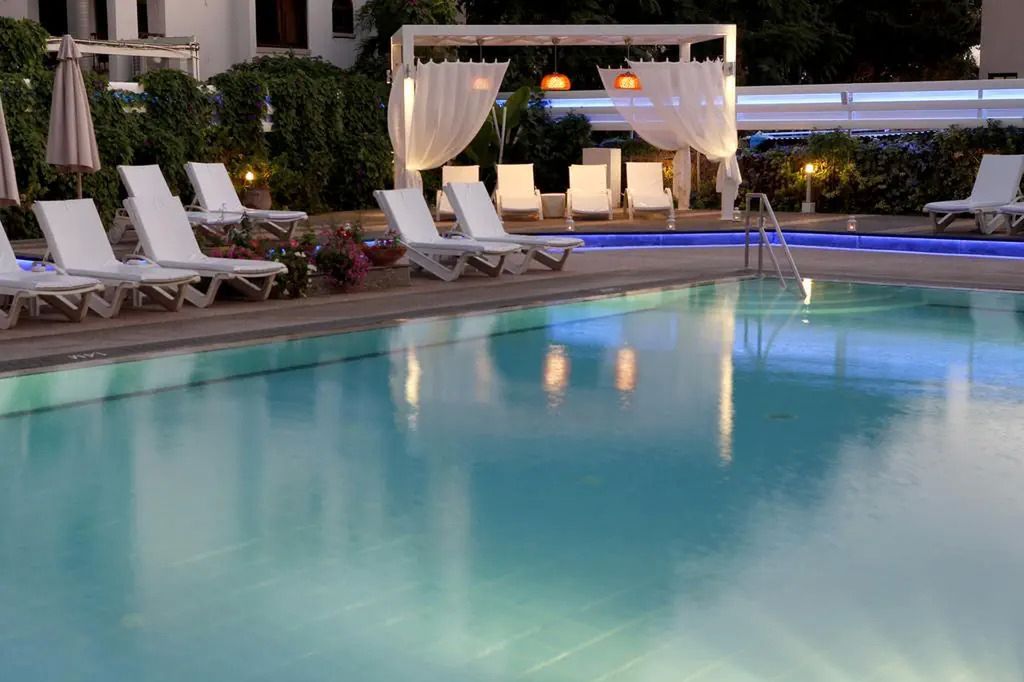 Anemi Hotel & Suites - basen