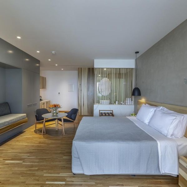 Anemi Hotel & Suites
