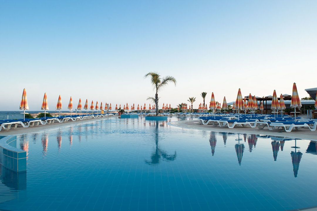 Asterias Beach (Ayia Napa) - basen