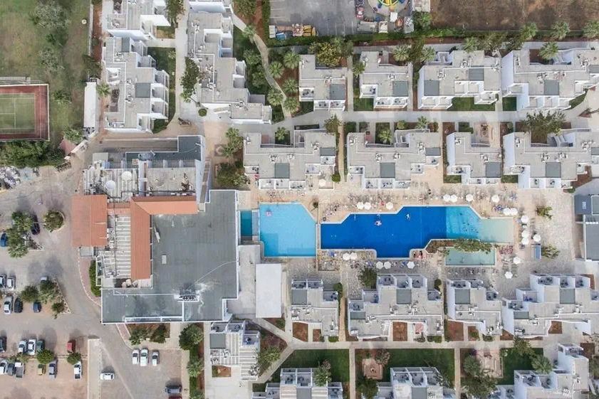 Atlantica Panthea Resort (ex. Panthea Holiday Village) - teren hotelu