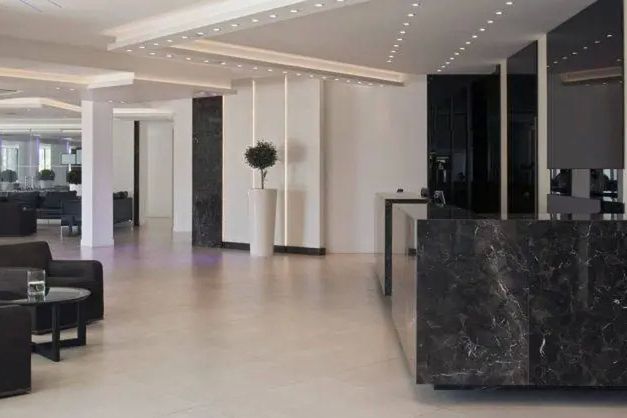 Christofinia - recepcja / lobby