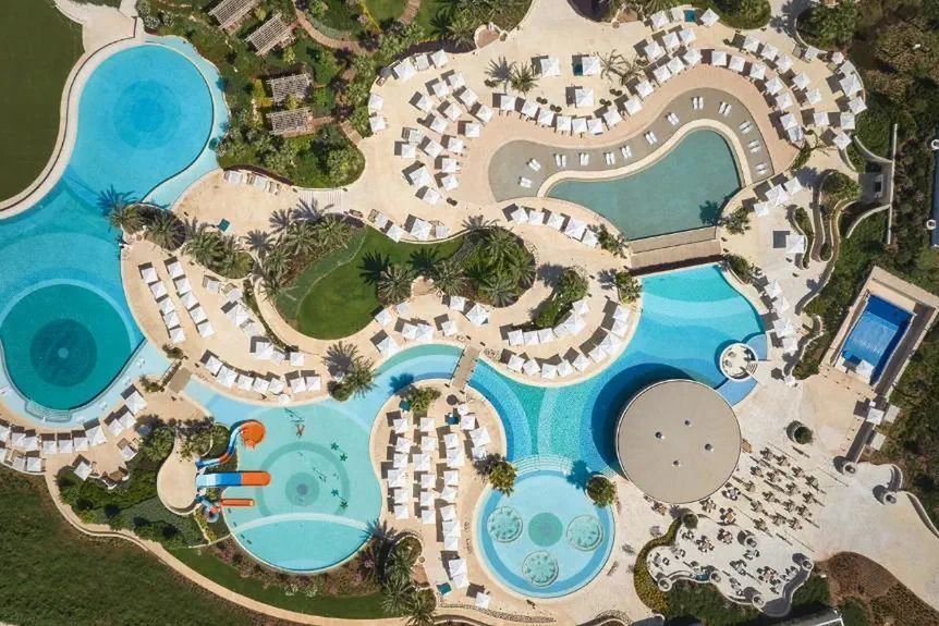 City of Dreams Mediterranean - teren hotelu